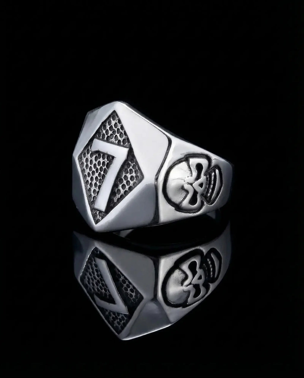 Punk Skull Lucky Number 7 Ring image 0