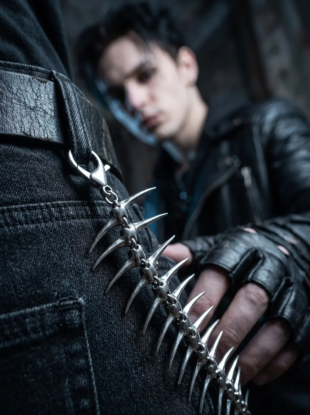 Razor Spine Punk Pants Chain image 6