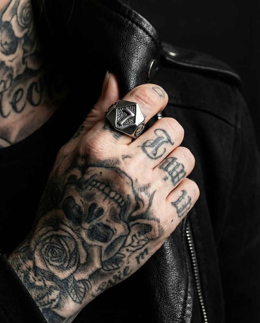 Punk Skull Lucky Number 7 Ring image 1