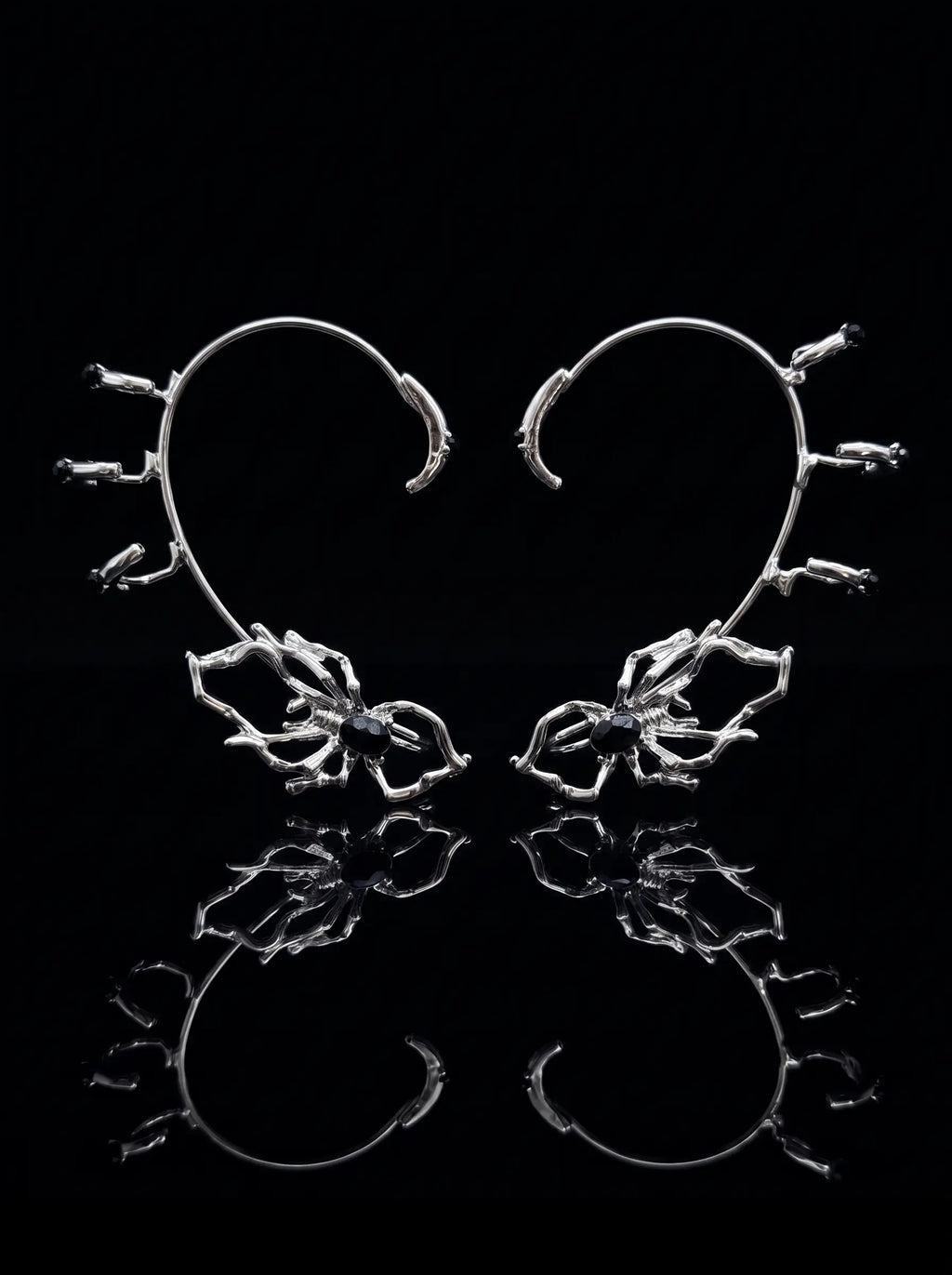 Arachnid Talon Ear Cuff image 0