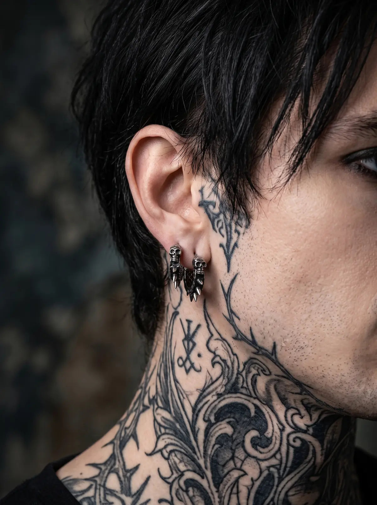 Skullthorn Gothic Hoop Earrings image 3