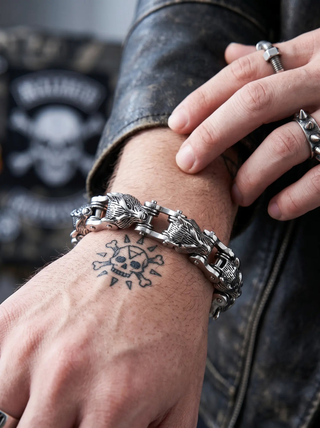 Fenrir Forge Wolf Chain Bracelet image 4